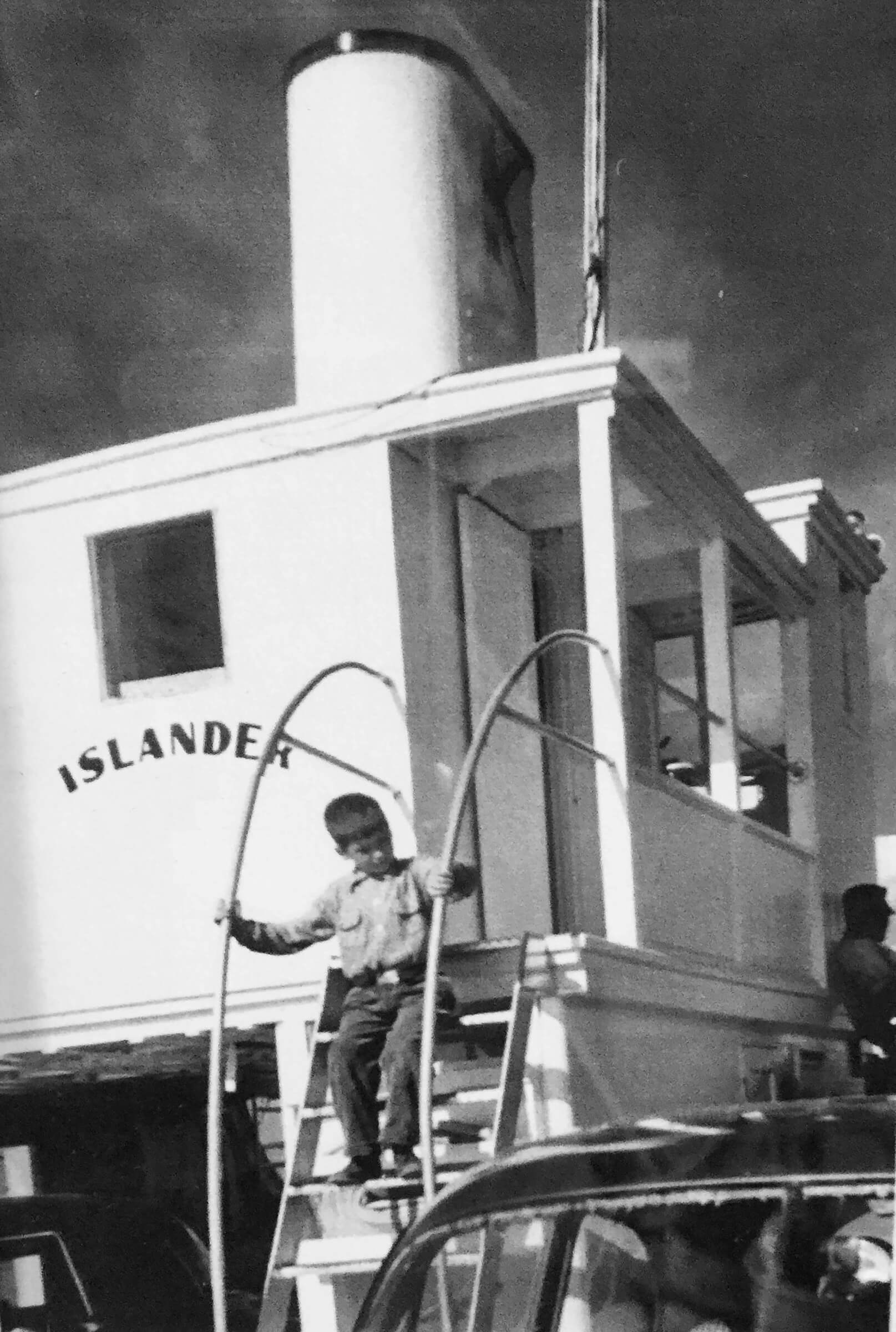 Kinzie Brothers Islander Ferry on Sanibel 2