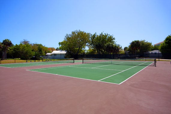 Island Inn's Tennis Courts