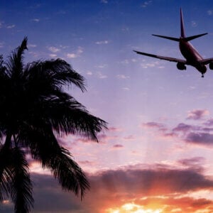 Airplane Flying to Florida | Airplane Flying to Florida | What airport is closest to Sanibel Island and Island Inn?