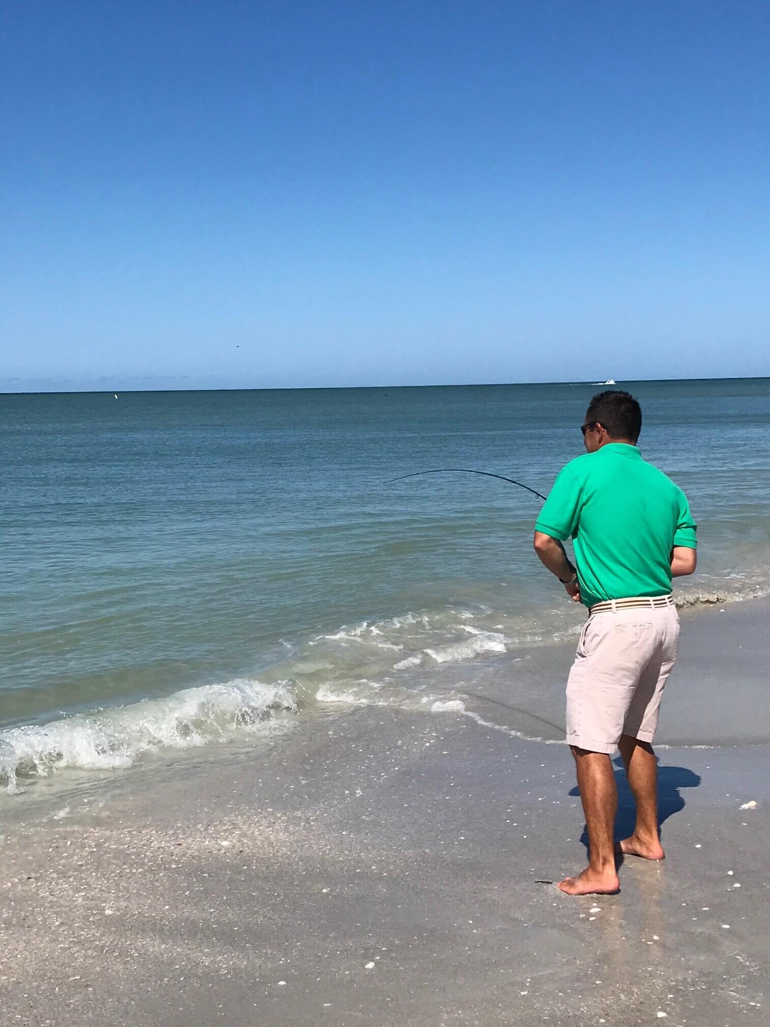 sanibel beach fishing - island inn